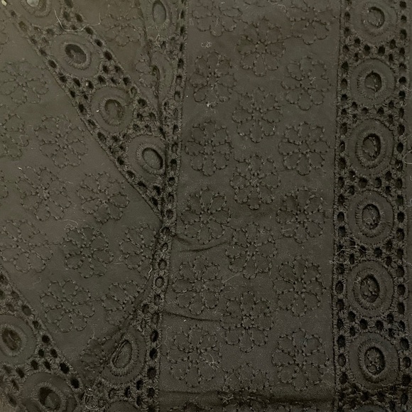 Black Eyelet Crop Top - Picture 3 of 4